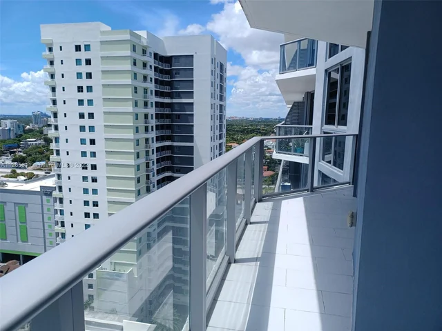 1010 SW 2nd Ave # 1903, Miami FL 33130