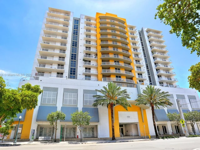 900 SW 8th St # 1110, Miami FL 33130