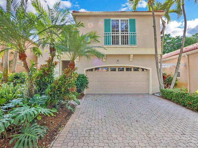 16 Via Del Corso, Palm Beach Gardens FL 33418