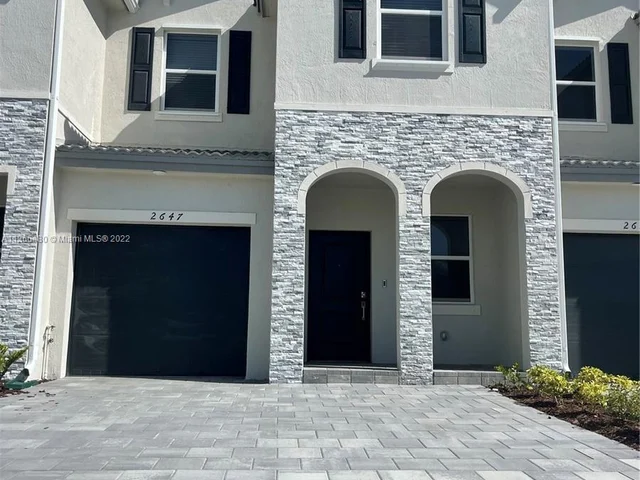 2647 SE 11th Street # 2647, Homestead FL 33035