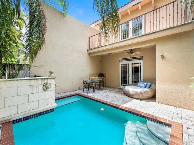 2920 W Trade Ave # 2920, Miami FL 33133