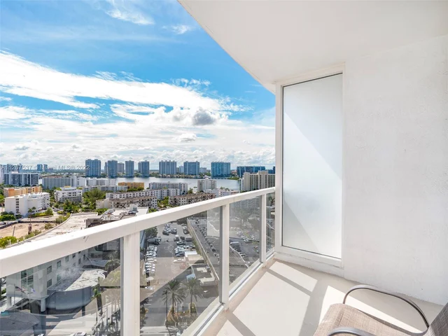 18001 Collins Ave # 1418, Sunny Isles Beach FL 33160