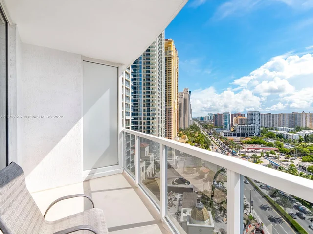 18001 Collins Ave # 1418, Sunny Isles Beach FL 33160