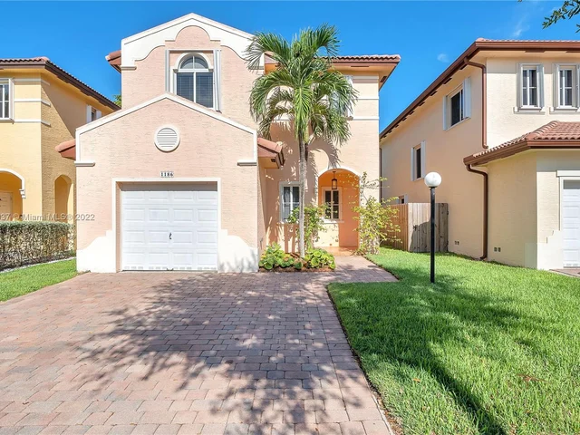 1186 NE 41st Ave, Homestead FL 33033