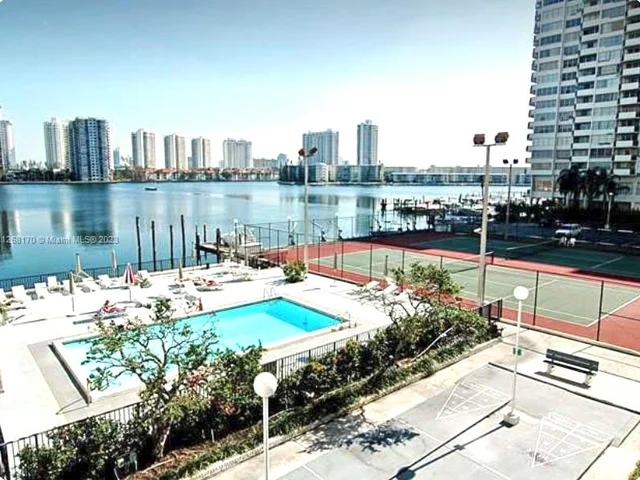 2750 NE 183rd St # 2104, Aventura FL 33160