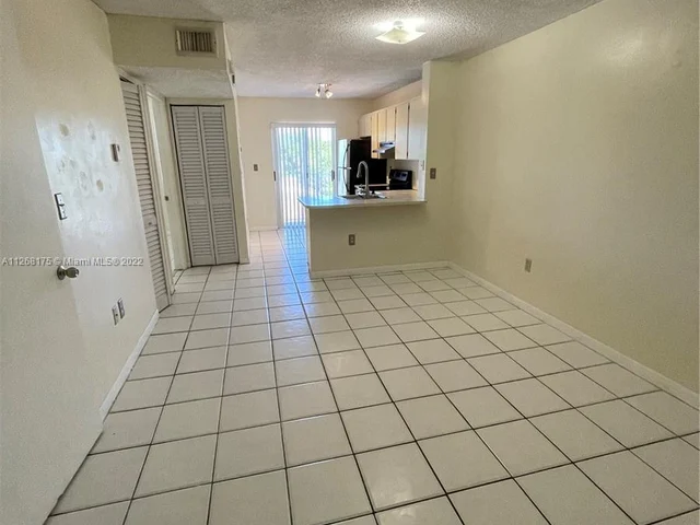 2575 SW 27 AV # 410, Miami FL 33133