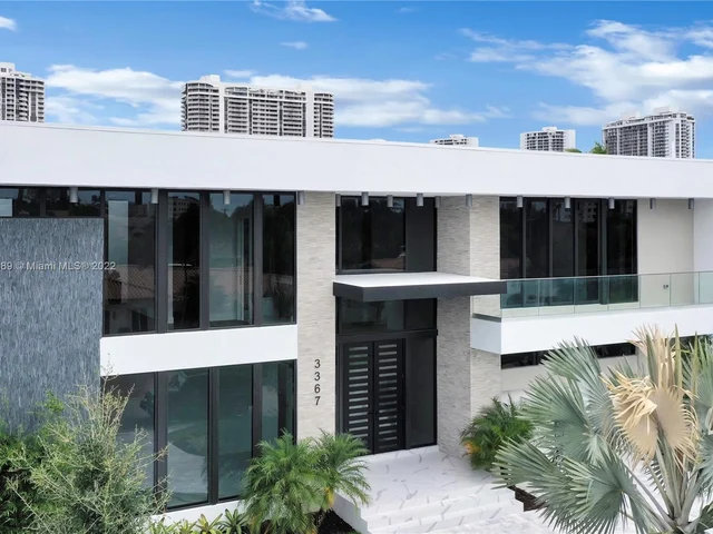 3367 NE 168th St, North Miami Beach FL 33160