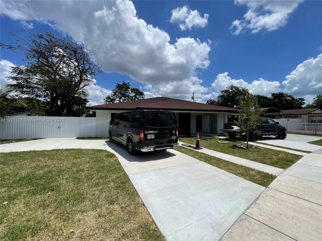 10137 W Hibiscus Street # 10137, Miami FL 33157