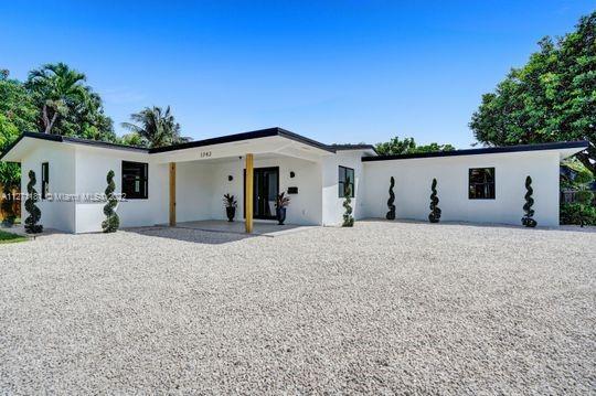 1742 NE 7th Ter, Fort Lauderdale FL 33305