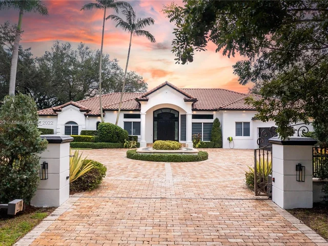 7151 SW 78th Ct, Miami FL 33143