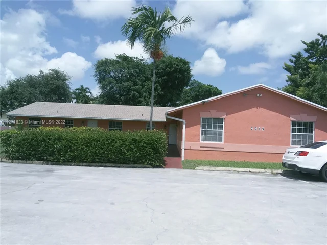 2319 Johnson St # 2, Hollywood FL 33020