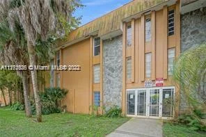 1280 W 54th St # 328B, Hialeah FL 33012