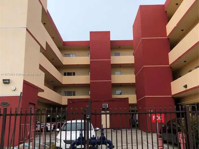 1627 NW 18th St # 210, Miami FL 33125