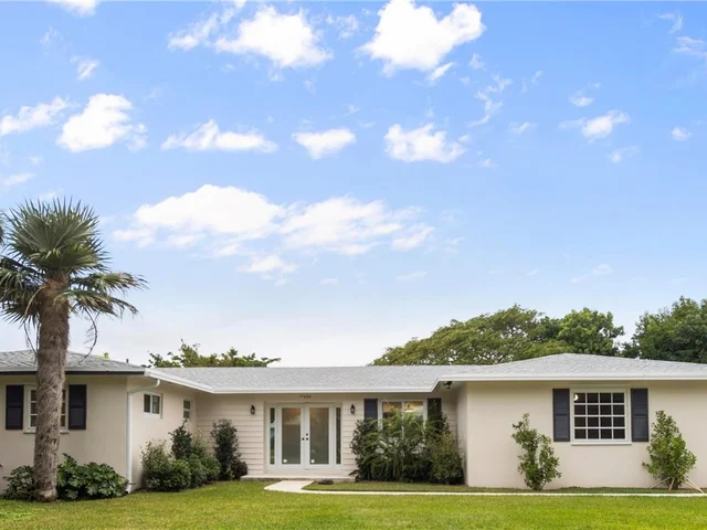 17220 SW 83rd Ct, Palmetto Bay FL 33157