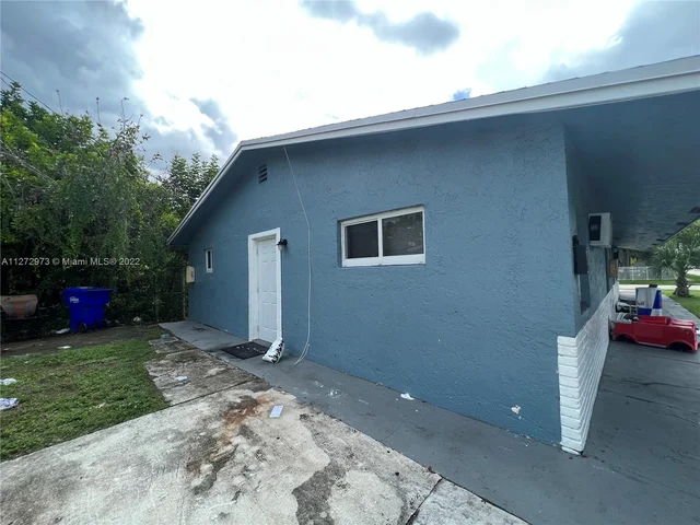 2891 NW 13th Ct # 2, Fort Lauderdale FL 33311