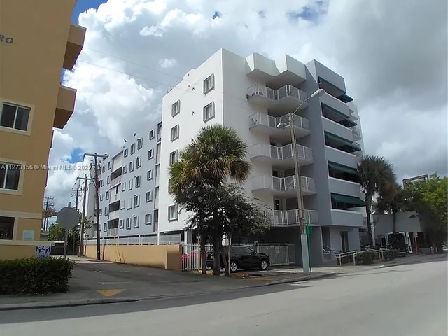 4854 NW 7th St # 408, Miami FL 33126