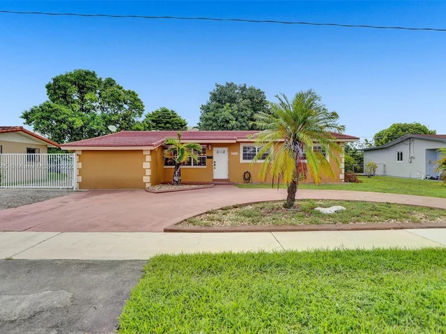 4731 W 8th Ct, Hialeah FL 33012