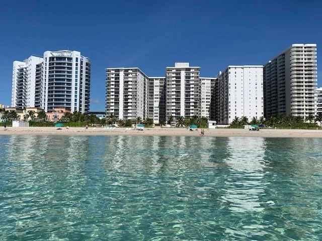 6039 Collins Ave # 1630, Miami Beach FL 33140