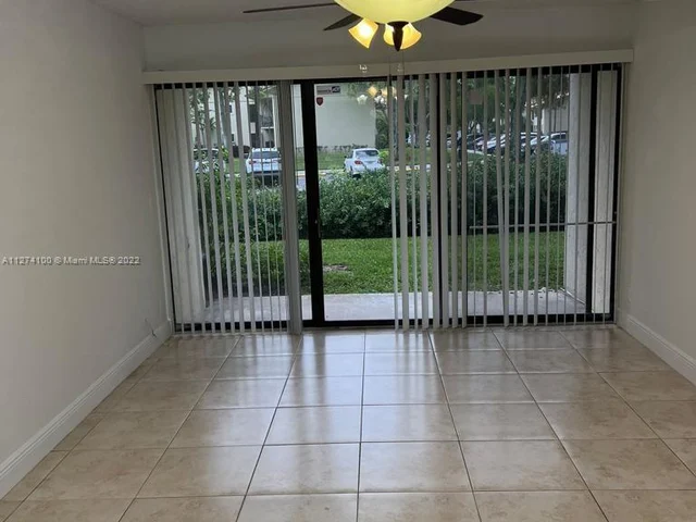 1561 Balfour Point Dr # B, West Palm Beach FL 33411