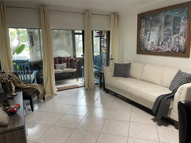 5761 Washington St # C1, Hollywood FL 33023