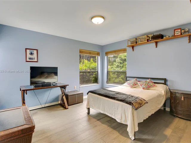 7605 SW 160th Ter, Palmetto Bay FL 33157