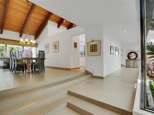 7605 SW 160th Ter, Palmetto Bay FL 33157