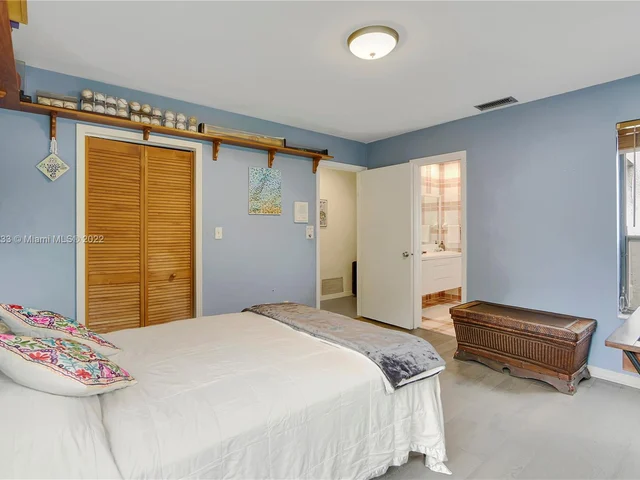 7605 SW 160th Ter, Palmetto Bay FL 33157