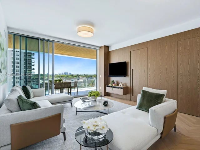 5775 Collins Ave # 605, Miami Beach FL 33140