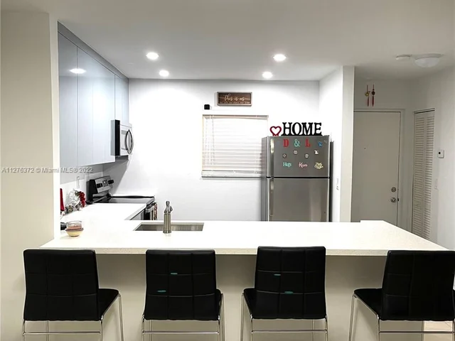 7705 Camino Real # B101, Miami FL 33143