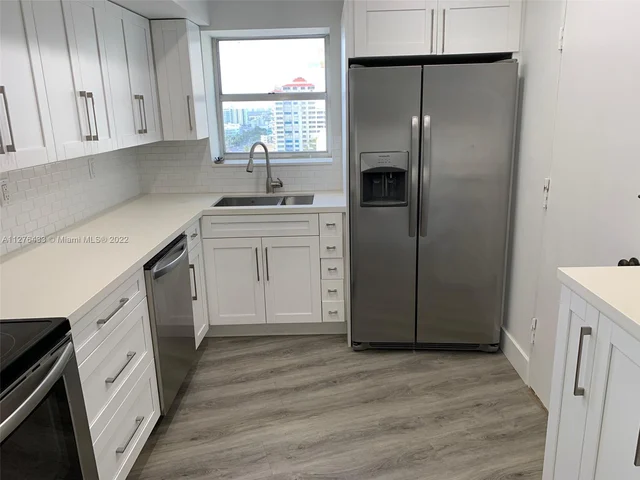 6039 Collins Ave # 1737, Miami Beach FL 33140
