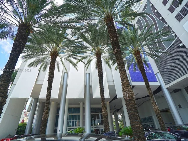 185 SW 7th St # 1608, Miami FL 33130