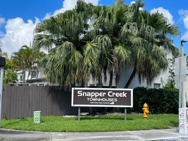 11332 SW 71st Ln, Miami FL 33173