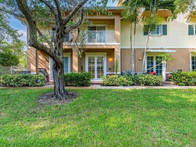 7444 Willow Grove Pl, Davie FL 33314