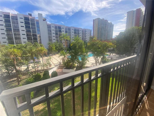 17011 N Bay Rd # 312, Sunny Isles Beach FL 33160