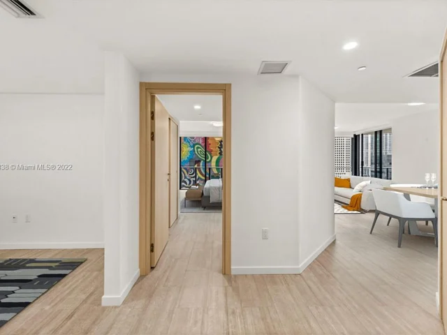 1000 Brickell Plz # 1915, Miami FL 33131