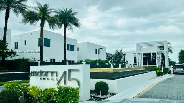 9788 NW 75 ST # 9788, Doral FL 33178