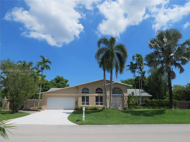 19061 SW 129th Ave, Miami FL 33177