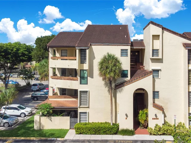 8800 SW 123rd Ct # J308, Miami FL 33186