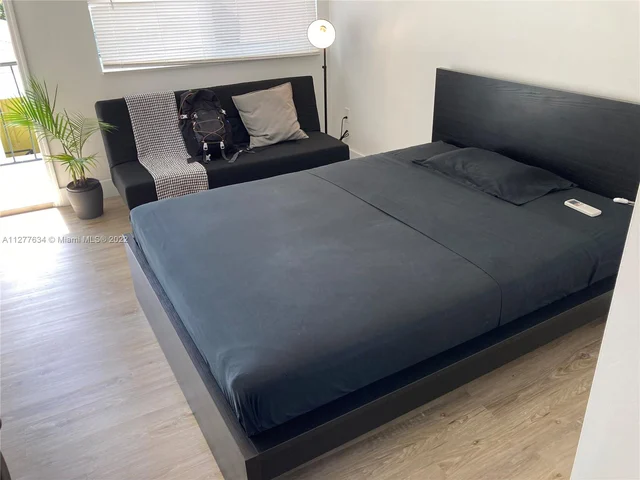 1815 NW 1st CT # 7, Miami FL 33136