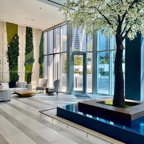 851 NE 1st Ave # 3907, Miami FL 33132