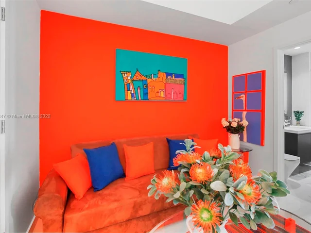 851 NE 1st Ave # 3907, Miami FL 33132