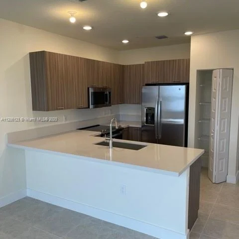 6455 NW 103 PL # 304, Doral FL 33178