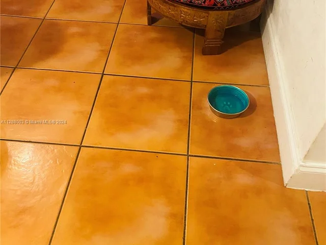 345 Ocean Dr # 307, Miami Beach FL 33139