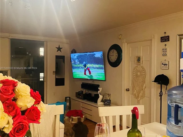 345 Ocean Dr # 307, Miami Beach FL 33139