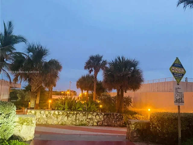 345 Ocean Dr # 307, Miami Beach FL 33139