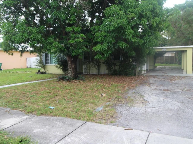 750 NW 141st St, Miami FL 33168