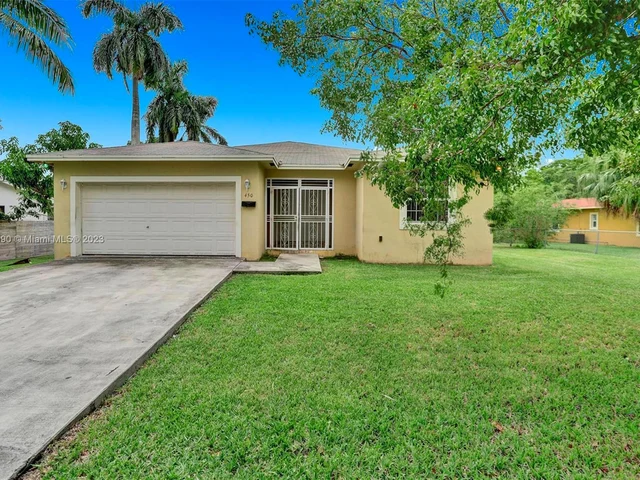 450 NE 145th St, Miami FL 33161