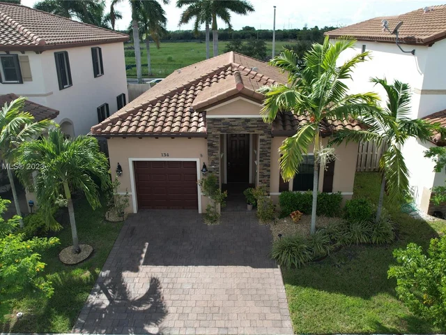 134 NE 23rd Ter, Homestead FL 33033