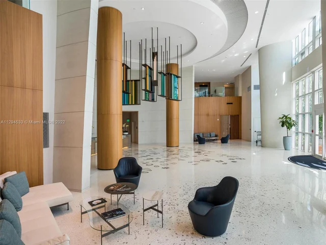 1000 S Pointe Dr # 2503, Miami Beach FL 33139