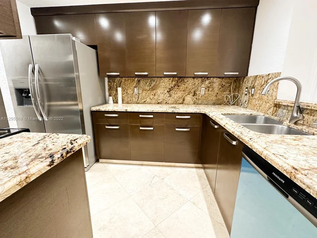 6700 NW 114th Ave # 921, Doral FL 33178